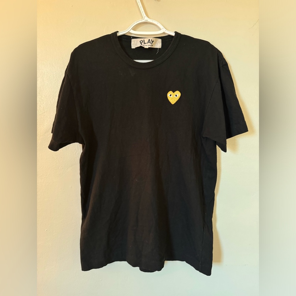 Comme Des Garçon Play Gold Heart Embroidered T-Shirt